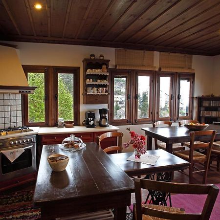 Mpelleiko Hotel Stemnitsa Luaran gambar